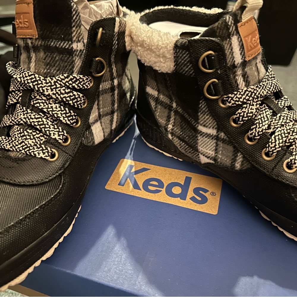 KEDS women’s Black and Brown Boots